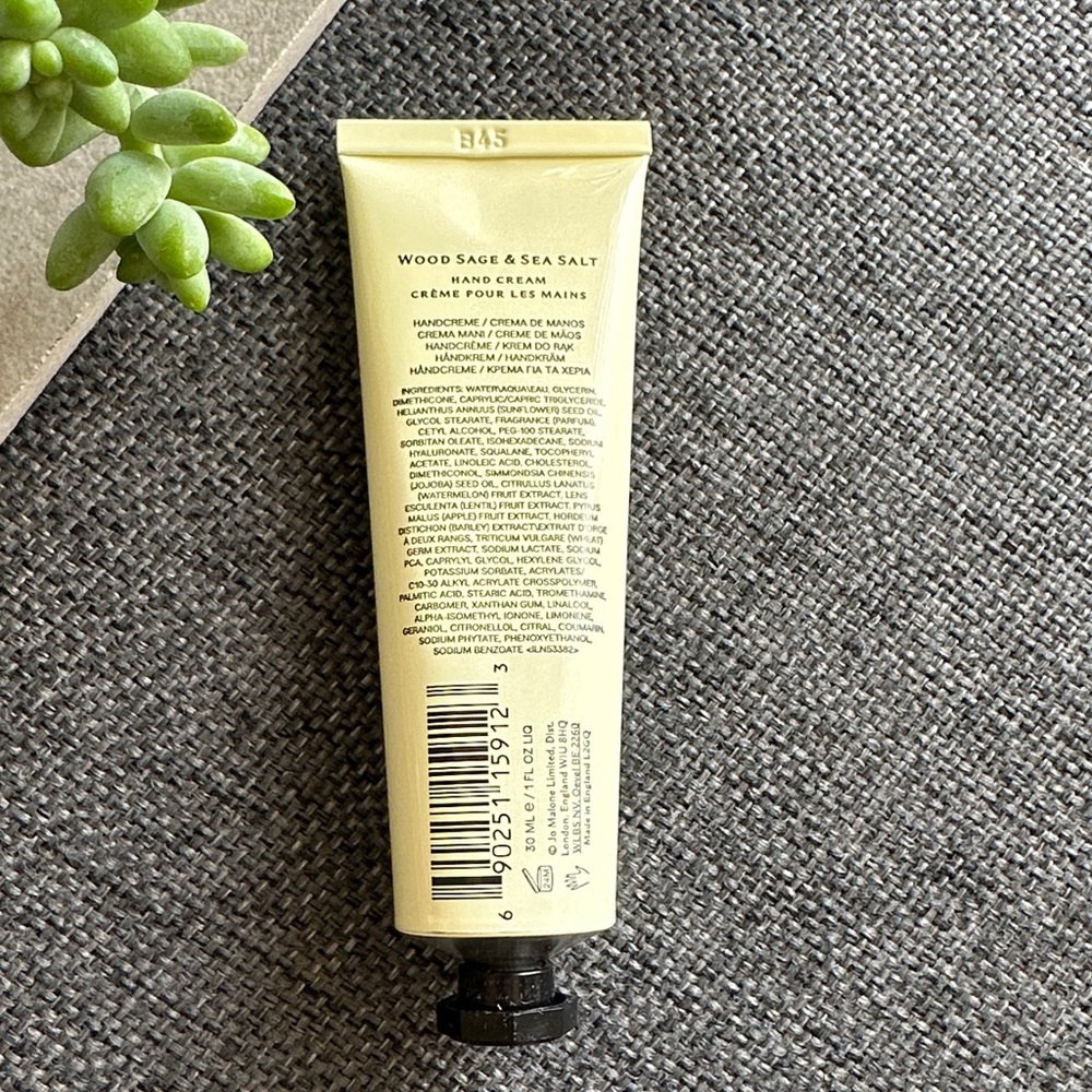 NEW Jo Malone Wood Sage & Sea Salt Hand Cream 30ML - Picture 3 of 3